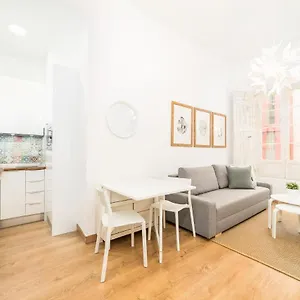 Homes Uncibay Square Apartamento